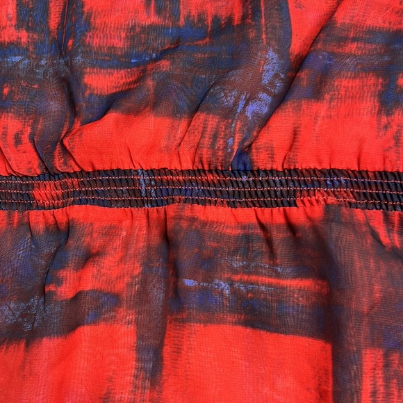 Rock & Republic Dressy Patterned Blouse size Small - Picture 3 of 7